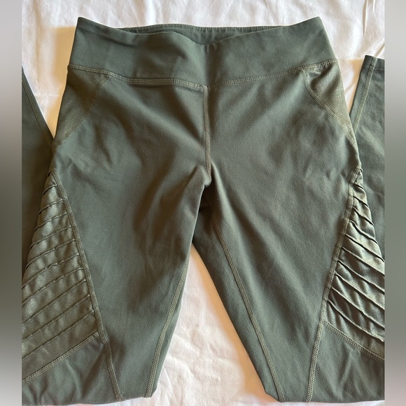 Target Joylab Green Leggings - Picture 2 of 4